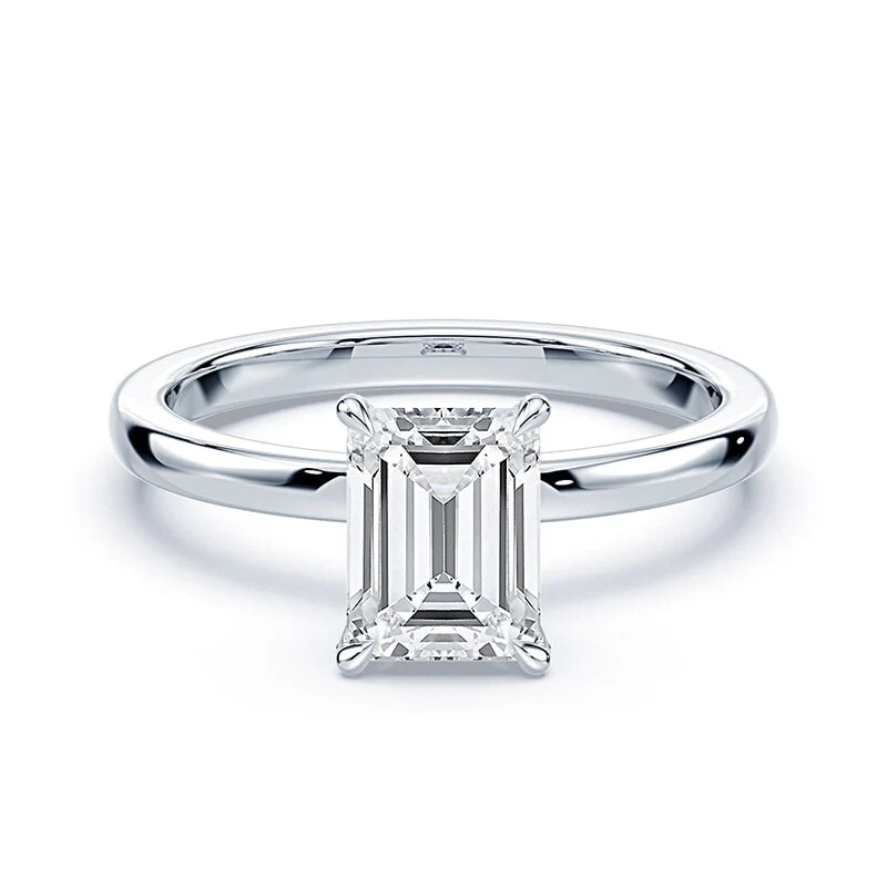 Emerald Pave Prongs Solitaire