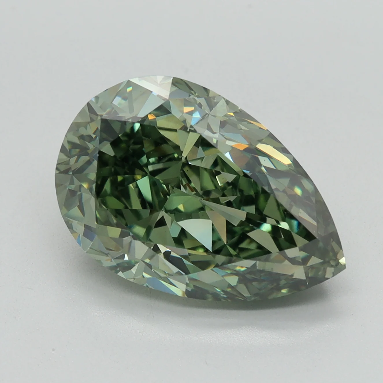 Pear 5.03ct Fancy Vivid  Green VS1