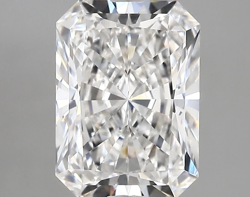 Radiant 2.77ct E VVS1