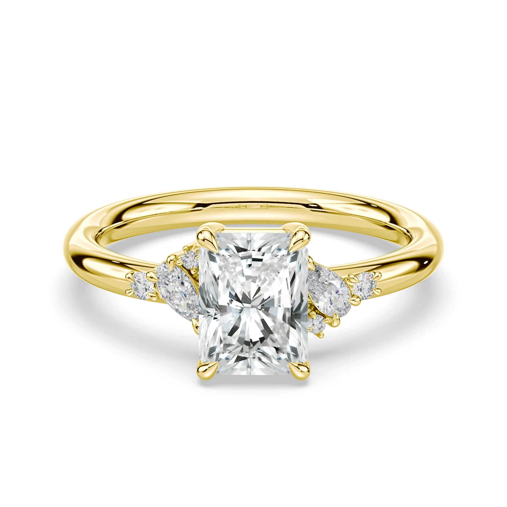 Petite Cluster Ring