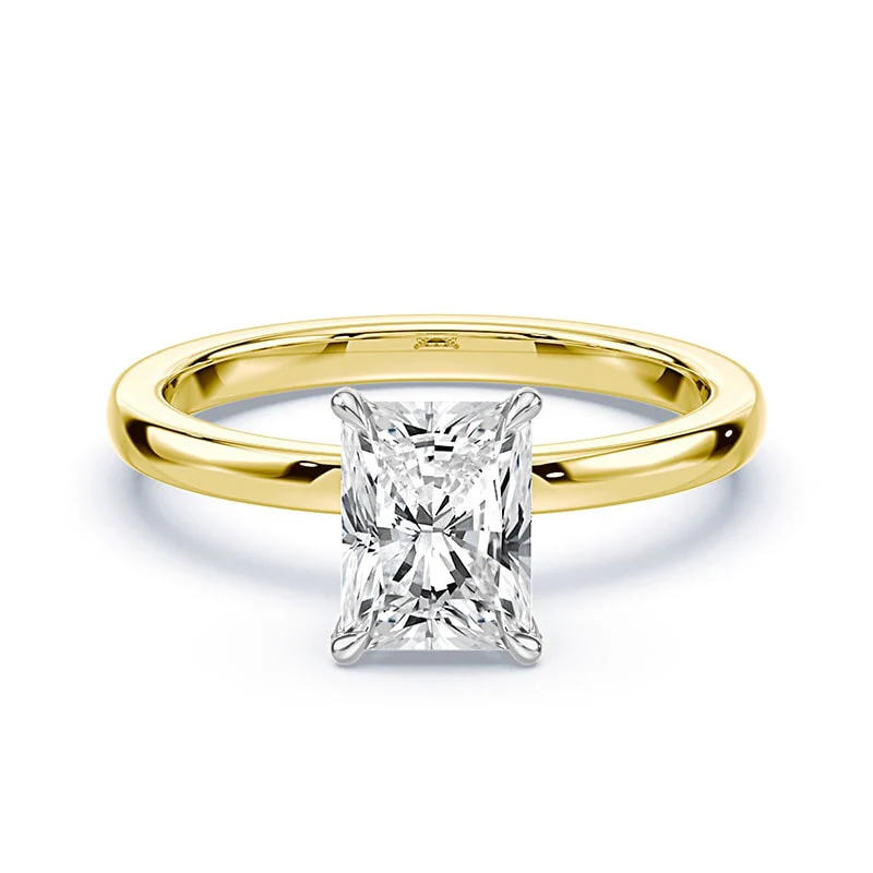 Radiant Cut Pave Prongs Solitaire